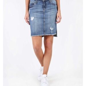 CONNIE HI-LOW SKIRT WITH FRAY HEM